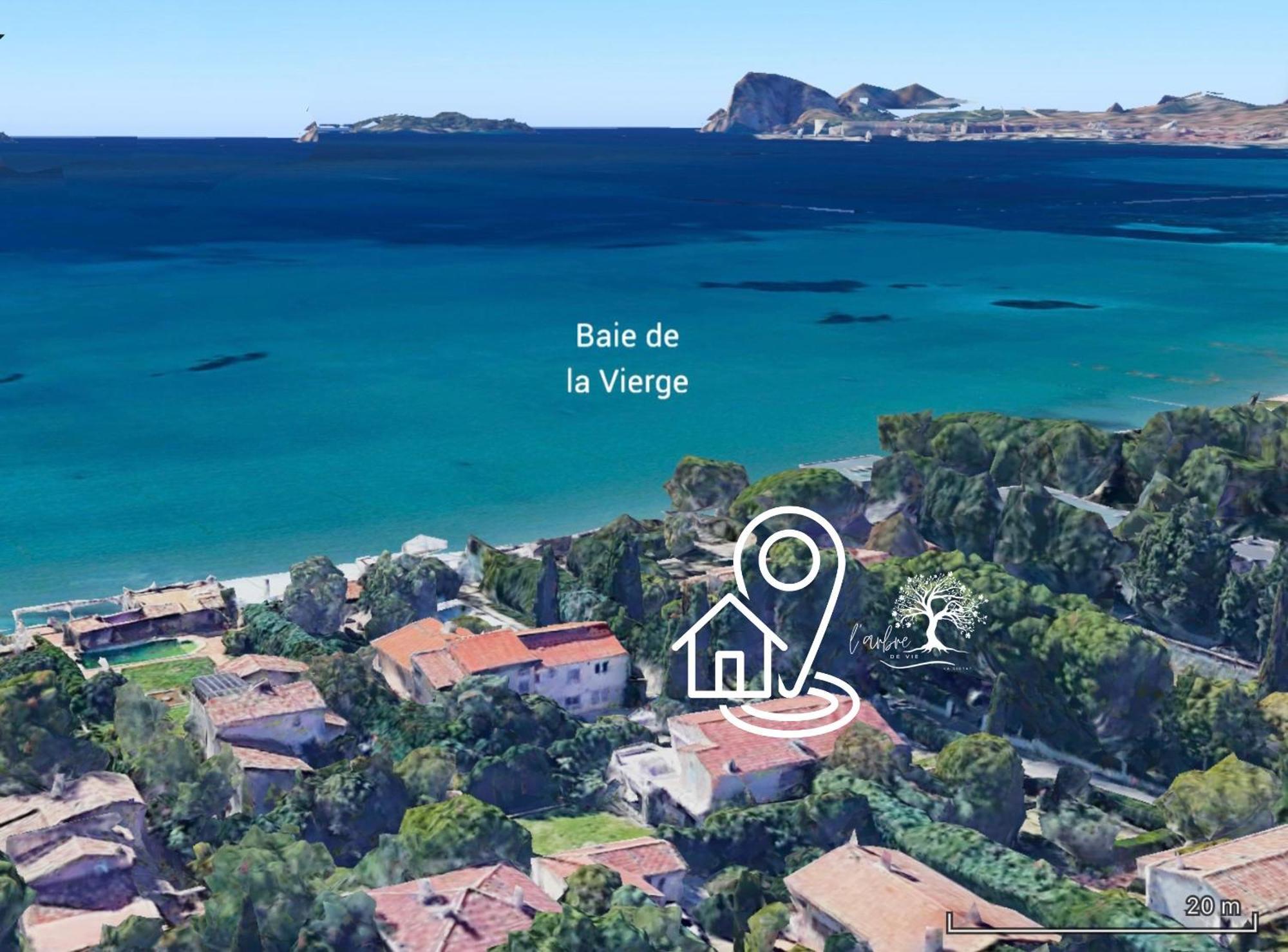 Du Charme Au Bord De L'eau