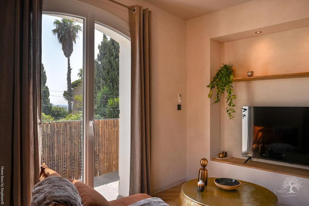 Du Charme Au Bord De L'eau Apartment *